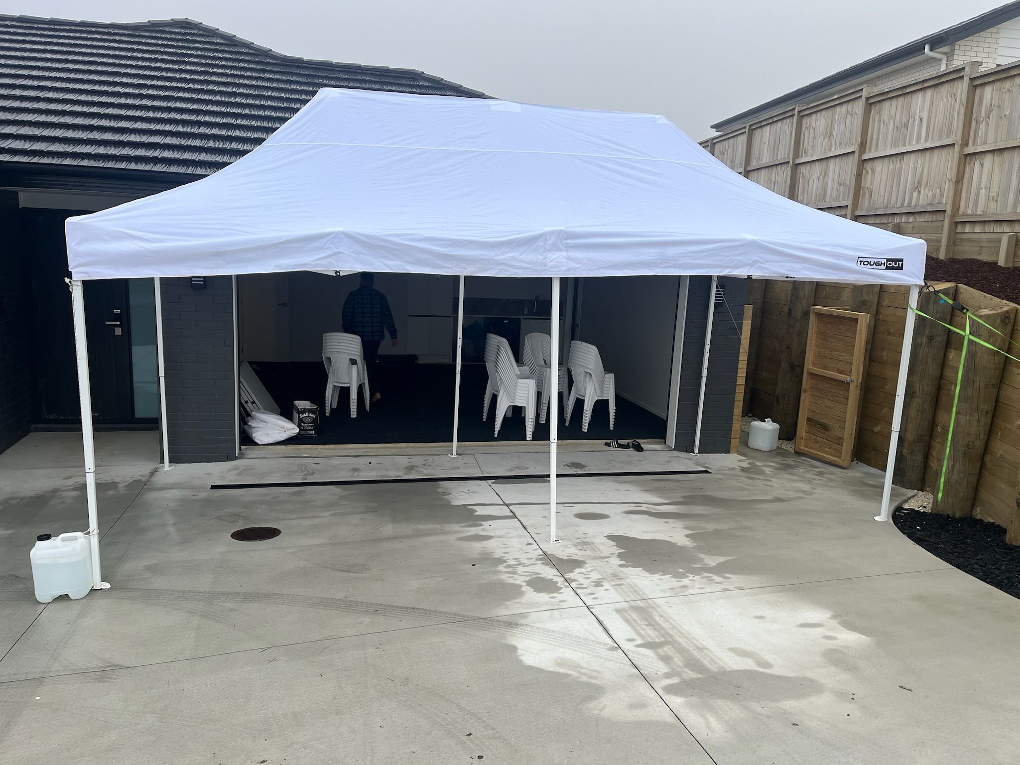 Decor and styling package